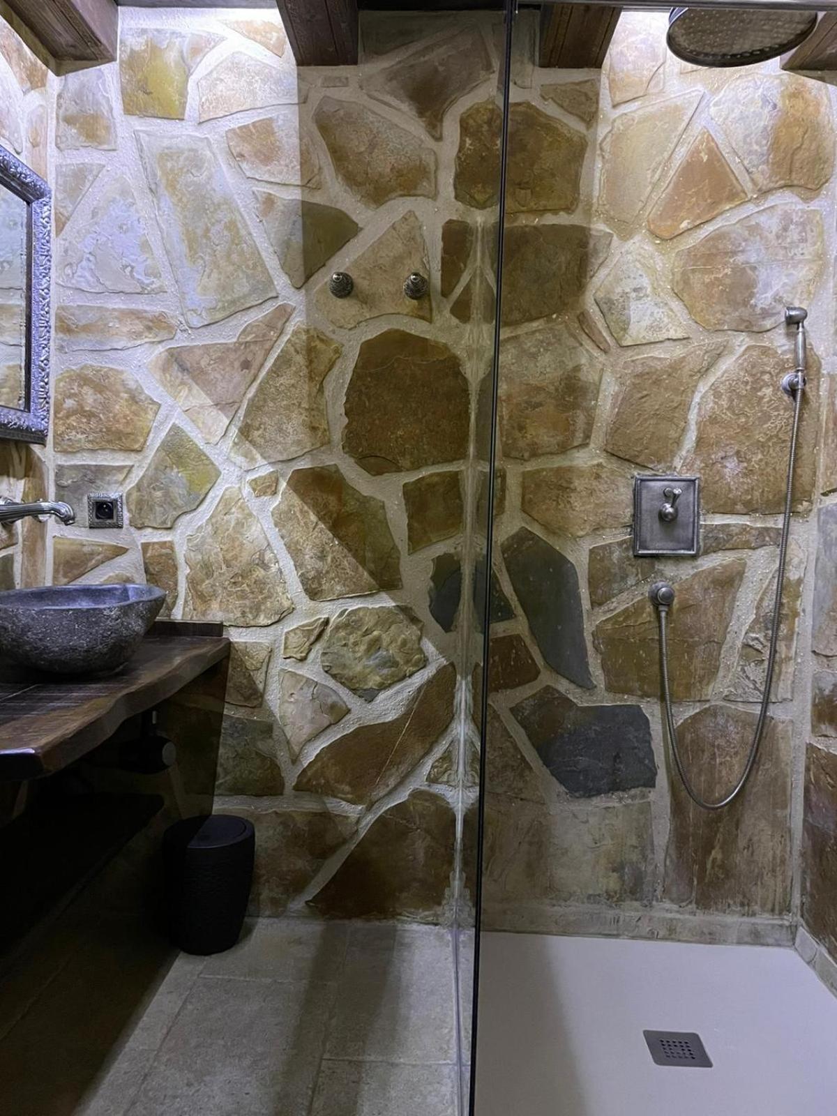 Auberge Toison D'Or Cette-Eygun Exteriör bild